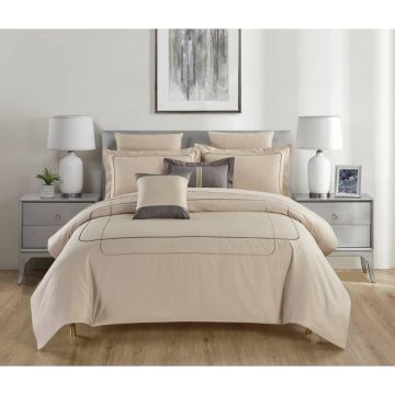 Lenjerie de pat bej din bumbac ranforcé pentru pat de o persoană cu cearceaf inclus, cu 6 piese 140x200 cm Calm of Lines – Mila Home Luxury Lenjerie de pat bej din bumbac ranforcé pentru pat de o persoană cu cearceaf inclus, cu 6 piese 140x200 cm Calm of Lines – Mila Home Luxury