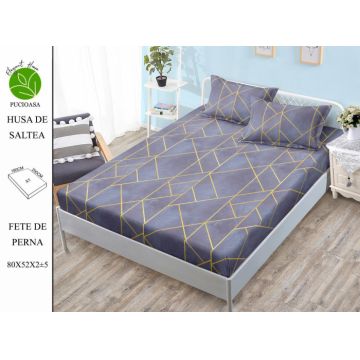 Husa de pat cu elastic 180x200 din Bumbac Finet + 2 Fete de Perna - Geometric Mov