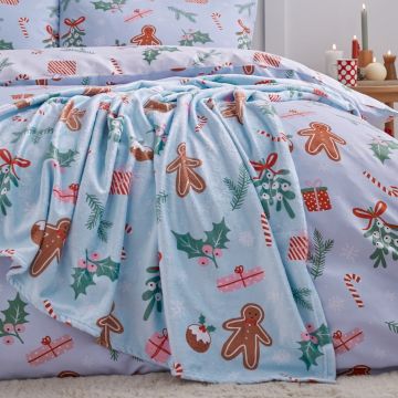 Pătură albastră din micropluș/cocolino 130x170 cm cu model de Crăciun Gingerbread – Catherine Lansfield