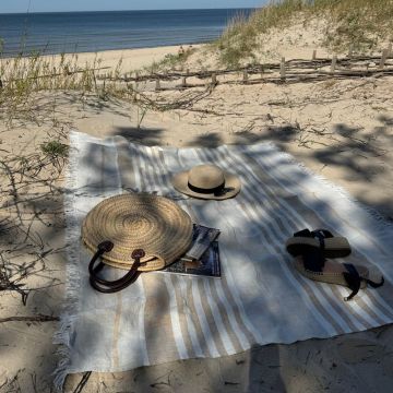 Pătură din in pentru plajă 140x170 cm Allure Stripe – Linen Tales