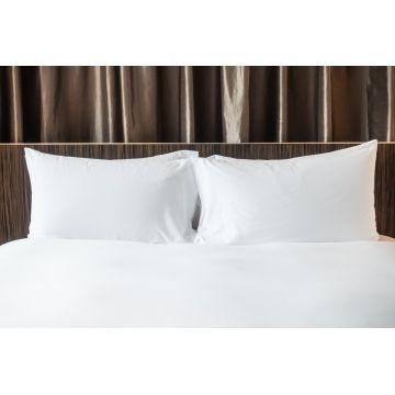 Lenjerie de pat Hotel Line, pentru doua persoane, bumbac 100%, satin, 300 TC, alb