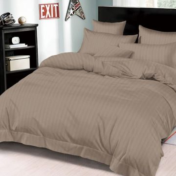 Lenjerie cu elastic 180x200cm, Damasc, Tixie V5 Maro (Finet) Lenjerie cu elastic 180x200cm, Damasc, Tixie V5 Maro (Finet)