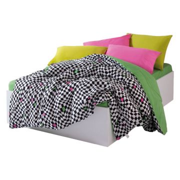 Lenjerie de pat alb-negru din bumbac ranforcé pentru pat dublu, extinsă, cu cearceaf inclus, cu 4 piese 200x220 cm Dazzle – Mijolnir Lenjerie de pat alb-negru din bumbac ranforcé pentru pat dublu, extinsă, cu cearceaf inclus, cu 4 piese 200x220 cm Dazzle – Mijolnir